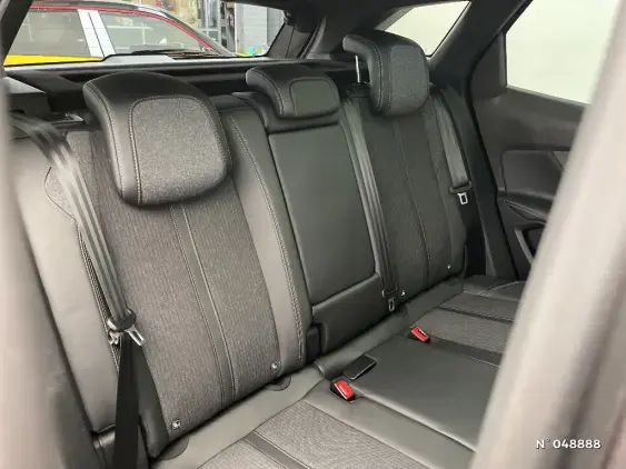 PEUGEOT 3008 II - voiture d'occasion - Photo 11