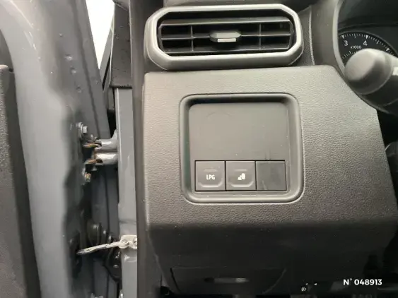 DACIA DUSTER II - voiture d'occasion - Photo 15