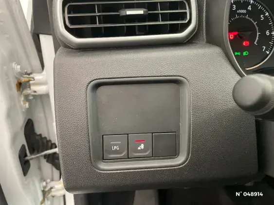 DACIA DUSTER II - voiture d'occasion - Photo 15