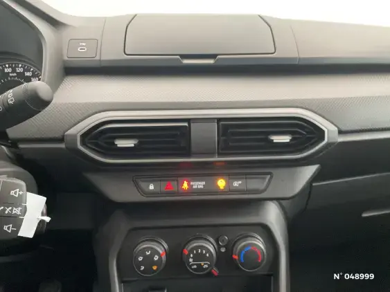 DACIA SANDERO III - voiture d'occasion - Photo 13