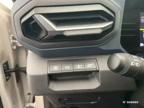 DACIA DUSTER III - voiture d'occasion - Photo 15