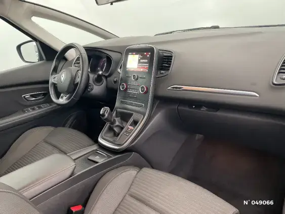RENAULT GRAND SCENIC IV - voiture d'occasion - Photo 10