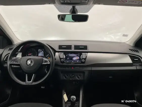 SKODA FABIA III - voiture d'occasion - Photo 9