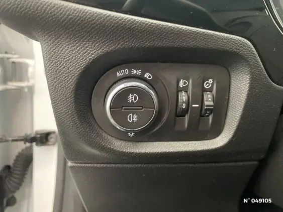 OPEL CORSA F - voiture d'occasion - Photo 15