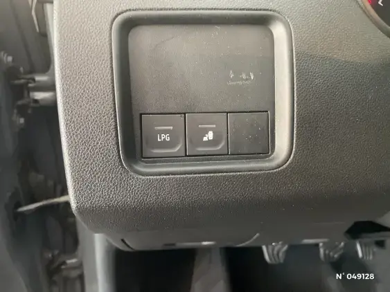 DACIA DUSTER II - voiture d'occasion - Photo 15
