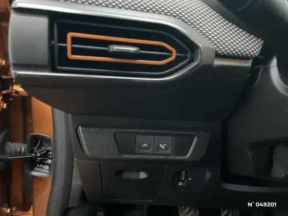 DACIA SANDERO III - voiture d'occasion - Photo 15