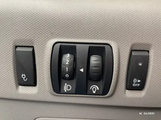 RENAULT ZOE - voiture d'occasion - Photo 11