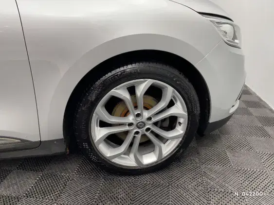 RENAULT SCENIC IV - voiture d'occasion - Photo 8