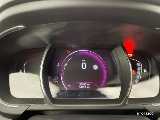 RENAULT SCENIC IV - voiture d'occasion - Photo 12