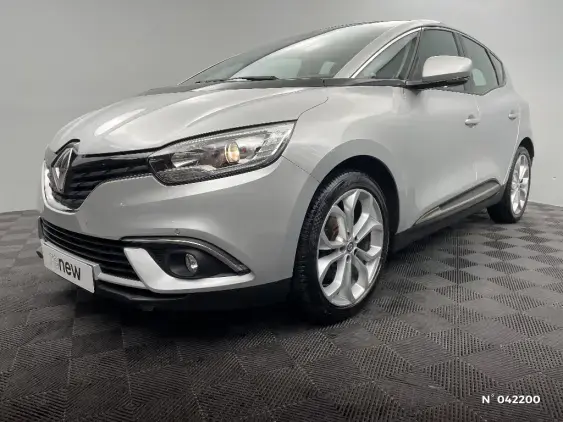 RENAULT SCENIC IV - voiture d'occasion - Photo 24