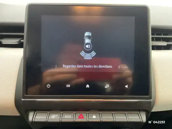 RENAULT CLIO V - voiture d'occasion - Photo 14