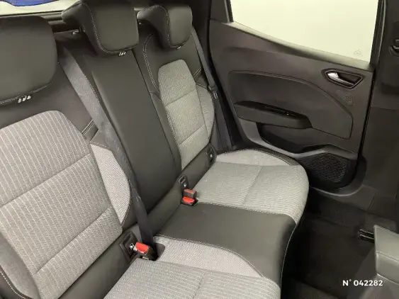 RENAULT CLIO V - voiture d'occasion - Photo 11