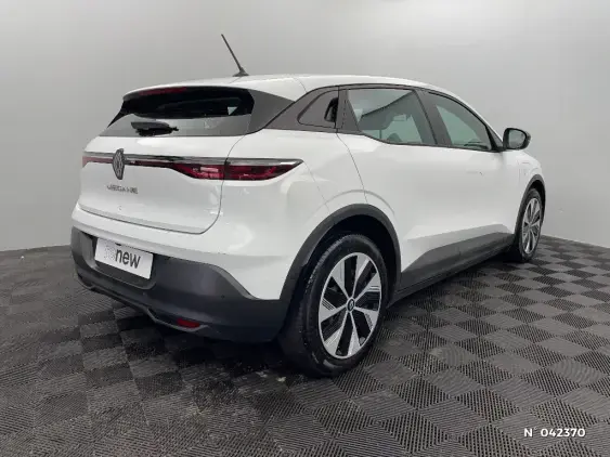 RENAULT MEGANE V - voiture d'occasion - Photo 4