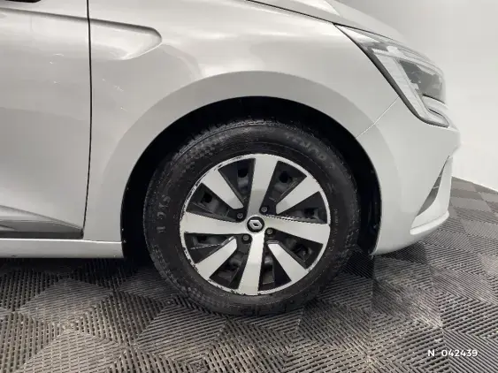 RENAULT CLIO V - voiture d'occasion - Photo 8