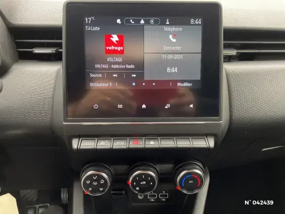 RENAULT CLIO V - voiture d'occasion - Photo 13