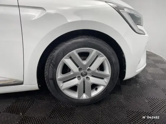 RENAULT CLIO V - voiture d'occasion - Photo 8