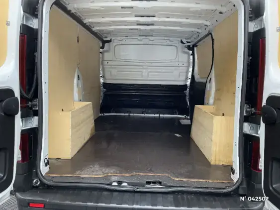 RENAULT TRAFIC FG III - voiture d'occasion - Photo 7