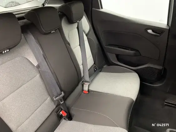 RENAULT CLIO V - voiture d'occasion - Photo 11