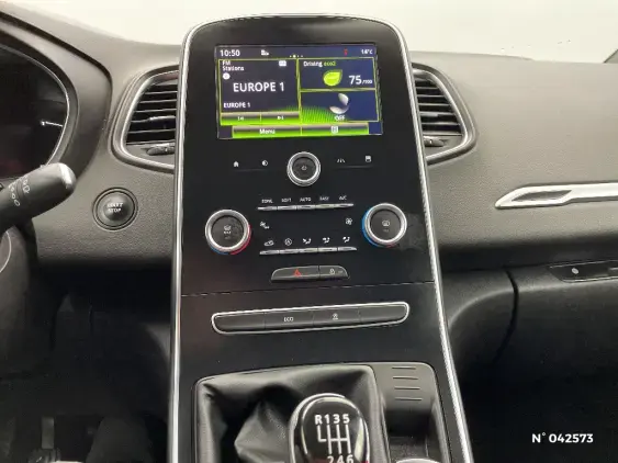 RENAULT SCENIC IV - voiture d'occasion - Photo 13