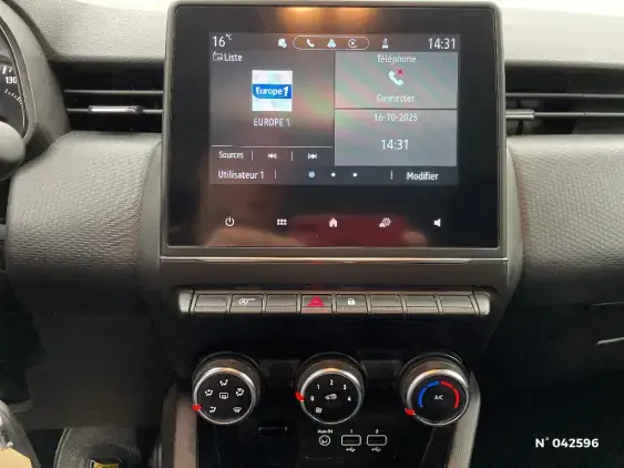 RENAULT CLIO V - voiture d'occasion - Photo 13