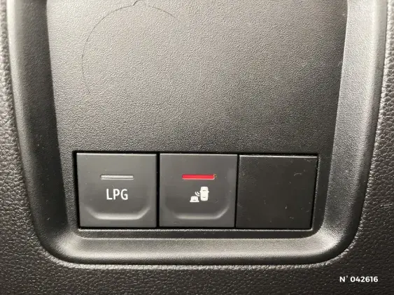 DACIA DUSTER II - voiture d'occasion - Photo 15