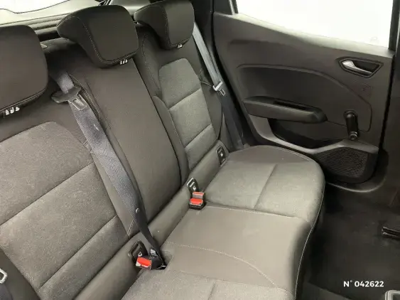 RENAULT CLIO V - voiture d'occasion - Photo 11