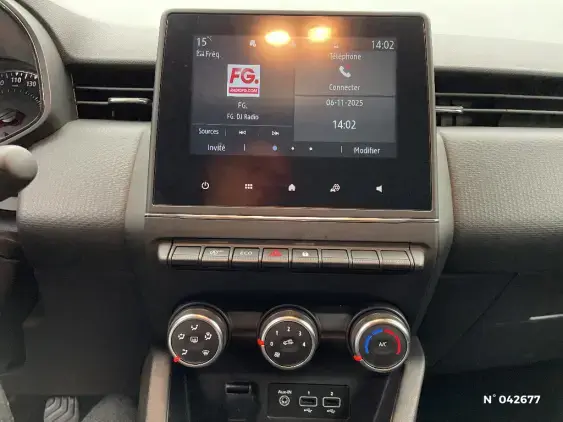 RENAULT CLIO V - voiture d'occasion - Photo 13