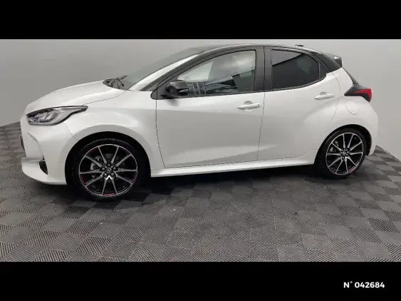 TOYOTA YARIS IV - voiture d'occasion - Photo 2