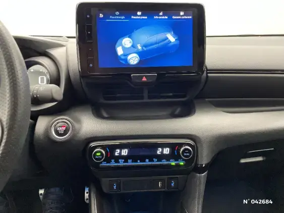 TOYOTA YARIS IV - voiture d'occasion - Photo 13