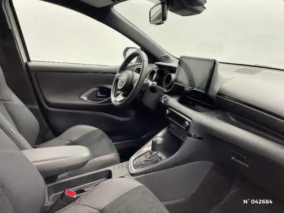 TOYOTA YARIS IV - voiture d'occasion - Photo 10