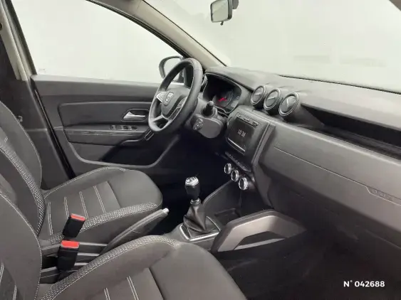 DACIA DUSTER II - voiture d'occasion - Photo 10