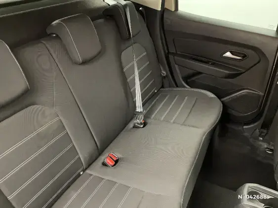 DACIA DUSTER II - voiture d'occasion - Photo 11