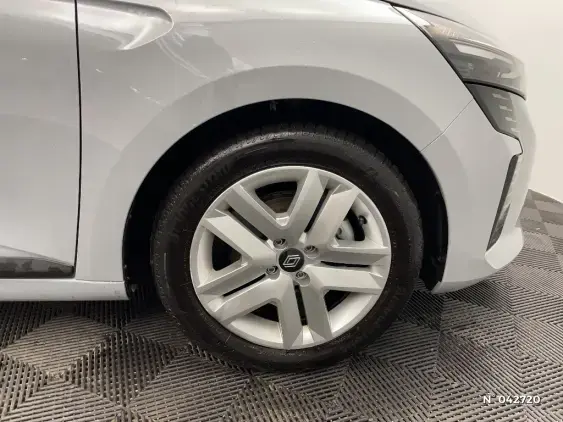 RENAULT CLIO V - voiture d'occasion - Photo 8