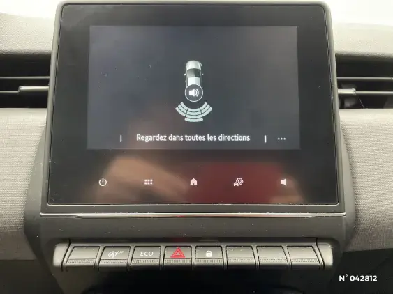 RENAULT CLIO V - voiture d'occasion - Photo 14