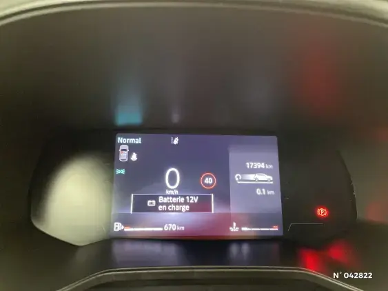 RENAULT CLIO V - voiture d'occasion - Photo 12