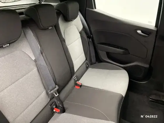 RENAULT CLIO V - voiture d'occasion - Photo 11