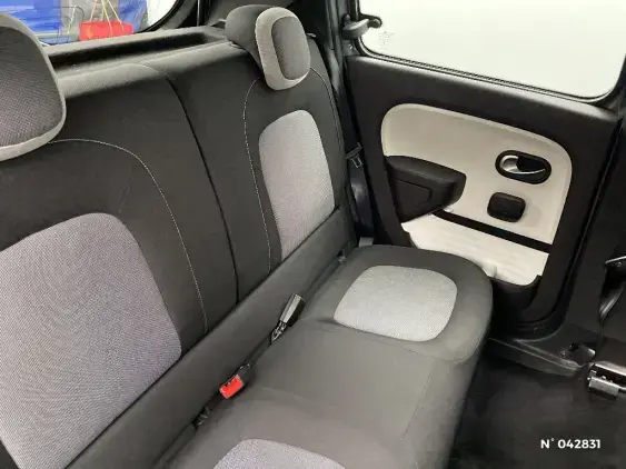 RENAULT TWINGO ELECTRIQUE III - voiture d'occasion - Photo 11