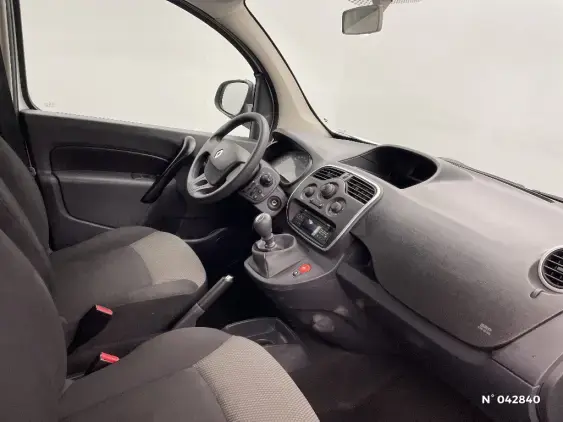 RENAULT KANGOO II - voiture d'occasion - Photo 10
