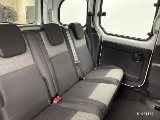 RENAULT KANGOO II - voiture d'occasion - Photo 11