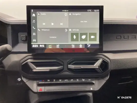 DACIA DUSTER III - voiture d'occasion - Photo 13