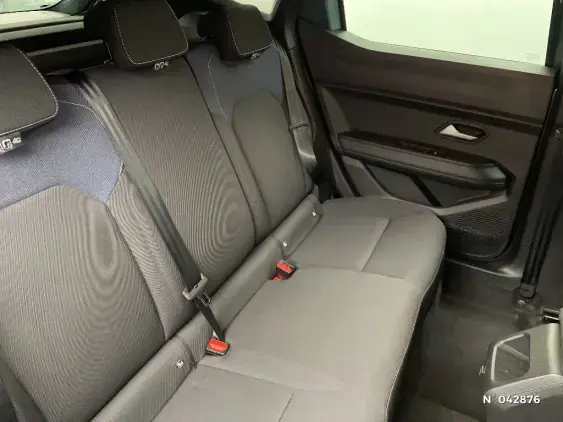 DACIA DUSTER III - voiture d'occasion - Photo 11