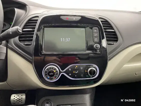 RENAULT CAPTUR - voiture d'occasion - Photo 12