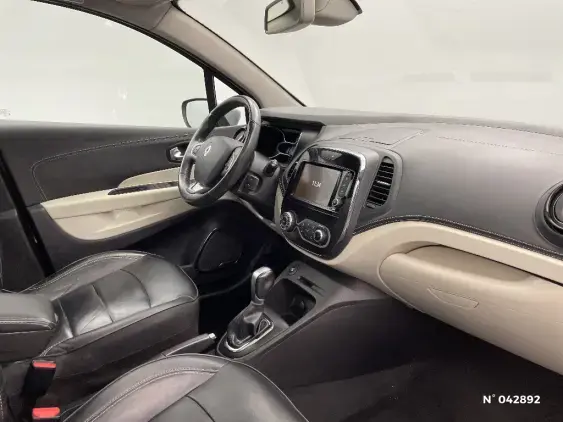 RENAULT CAPTUR - voiture d'occasion - Photo 10