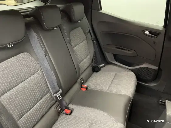 RENAULT CLIO V - voiture d'occasion - Photo 11