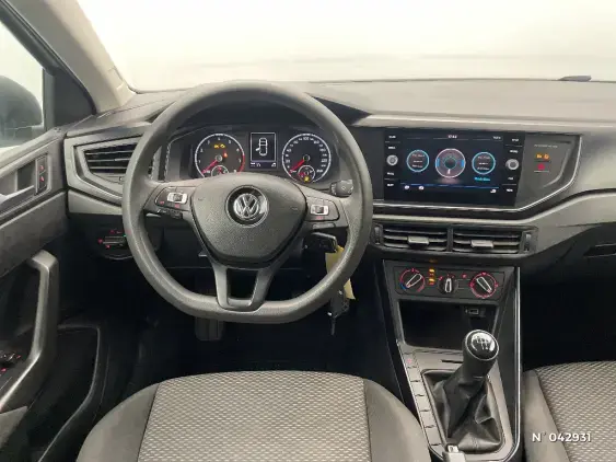 VOLKSWAGEN POLO VI - voiture d'occasion - Photo 9