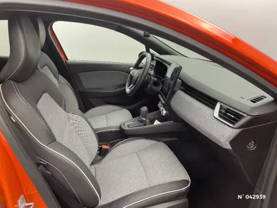 RENAULT CLIO V - voiture d'occasion - Photo 10