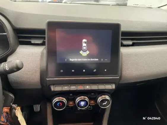 RENAULT CLIO V - voiture d'occasion - Photo 14