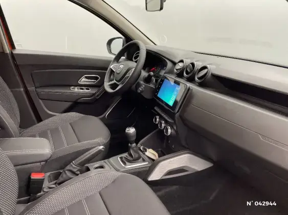 DACIA DUSTER II - voiture d'occasion - Photo 10