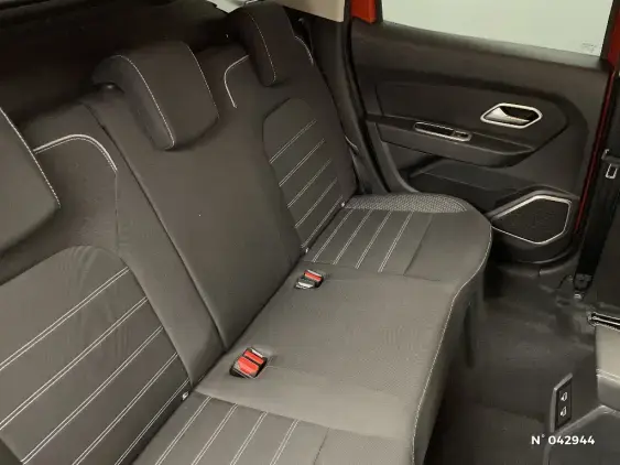 DACIA DUSTER II - voiture d'occasion - Photo 11