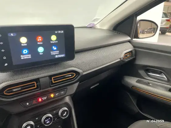 DACIA SANDERO III - voiture d'occasion - Photo 14